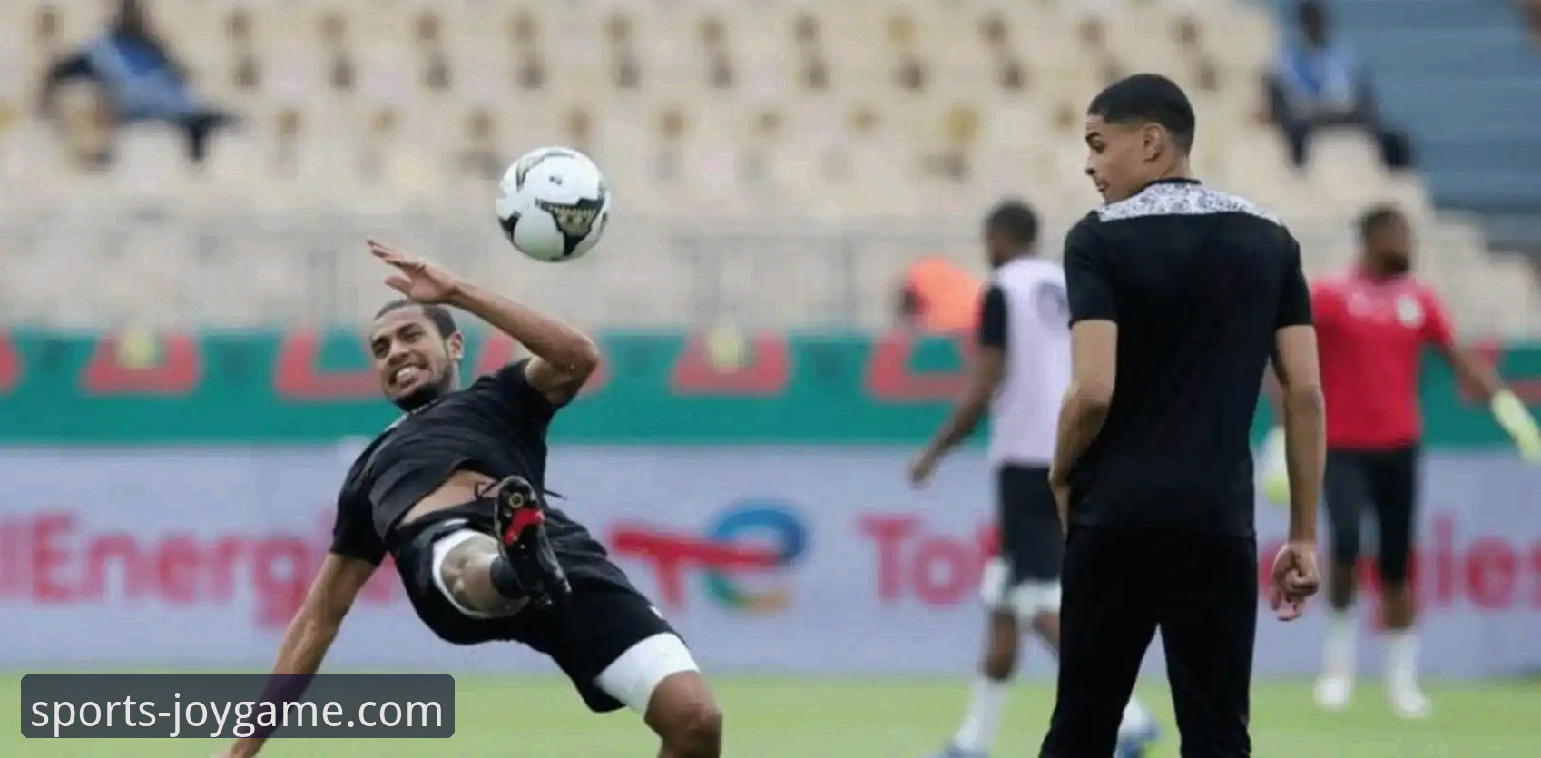 奥地利5-1大胜加纳：一场友谊赛背后的战术深度解析